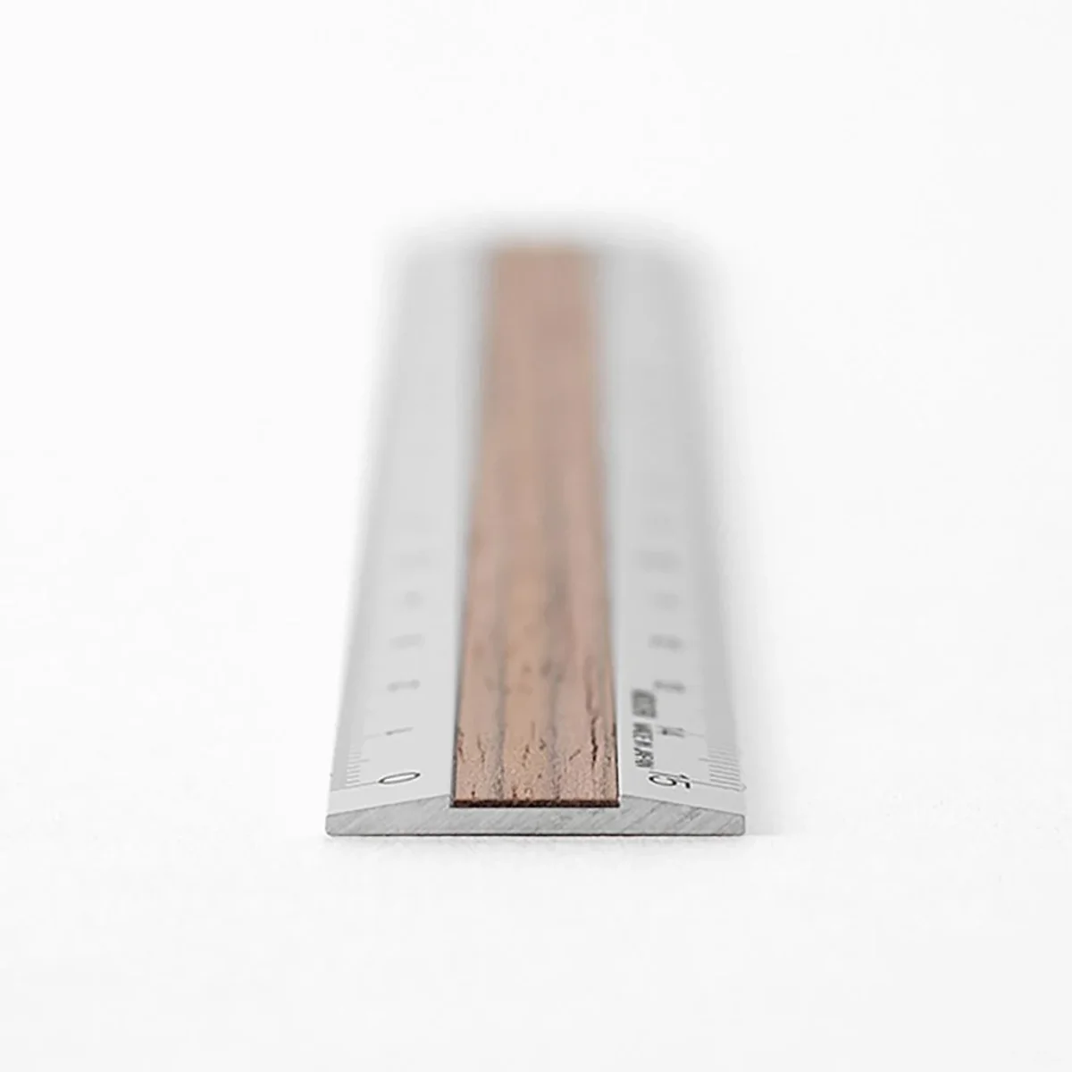 Régua de alumínio e madeira escura 15cm - Image 4