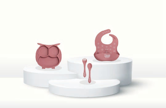 Pack Bebé rosa - Babero de silicona + plato bebé de silicona + cubiertos de silicona